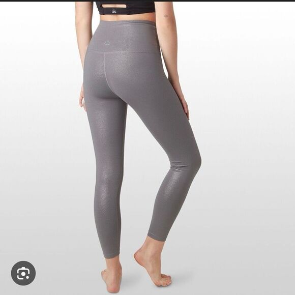 Beyond Yoga Twinkle High Waisted 7/8 Midi Legging Size Small - Picture 2 of 8